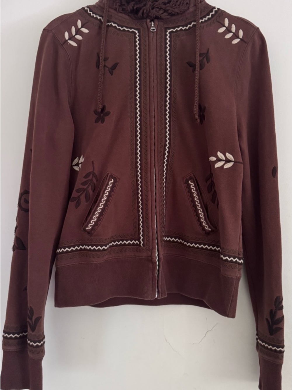 ✨RARE VINTAGE Y2K STATEMENT JACKET — COZY, UNIQUE & EYE-CATCHING ✨